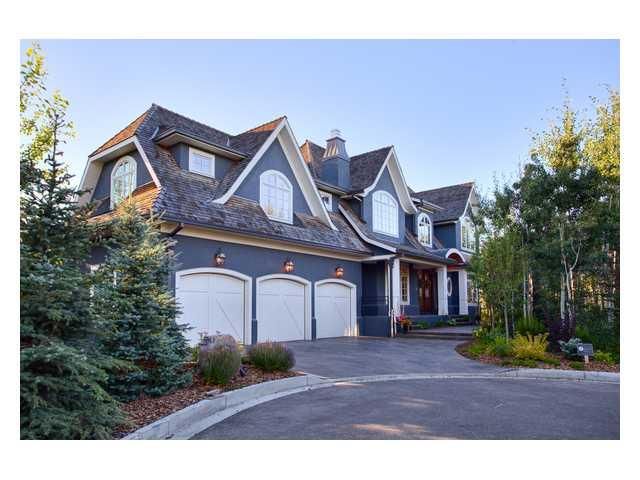 Main Photo: 128 POSTHILL Drive SW in Calgary: Residential for sale : MLS®# C3582626