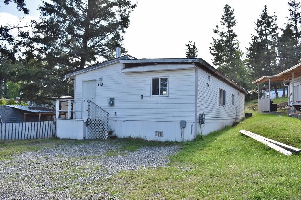 Main Photo: 118 1427 DOG CREEK Road in Williams Lake: Esler/Dog Creek Manufactured Home for sale in "KENDALL ACRES" : MLS®# R2725049