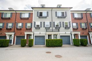 Main Photo: 54 18983 72A Avenue in Surrey: Clayton Townhouse for sale in "Kew" (Cloverdale)  : MLS®# R2886037