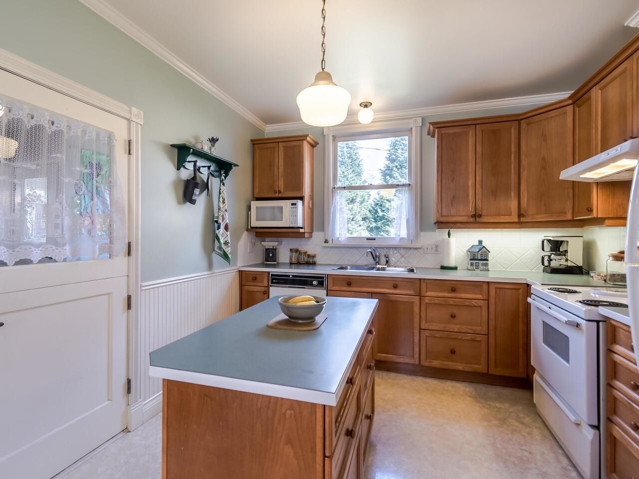 Photo 10: Photos: 115 THIRD AVENUE in New Westminster: Queens Park House for sale : MLS®# R2679187