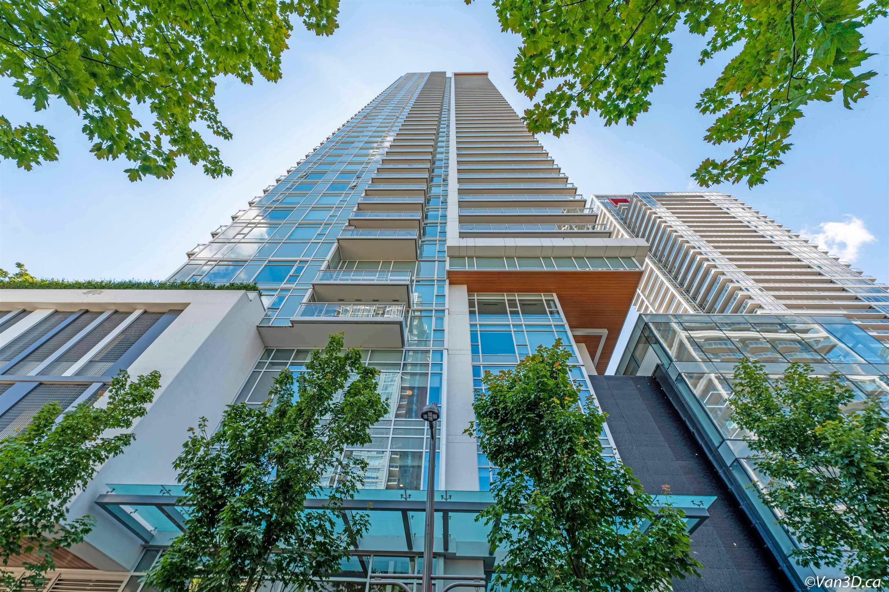 Main Photo: 5010 4670 ASSEMBLY Way in Burnaby: Metrotown Condo for sale (Burnaby South)  : MLS®# R2707687