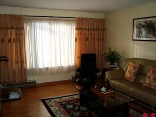 Photo 2: 8539 MCCUTCHEON AV in Chilliwack: House for sale : MLS®# H1000293