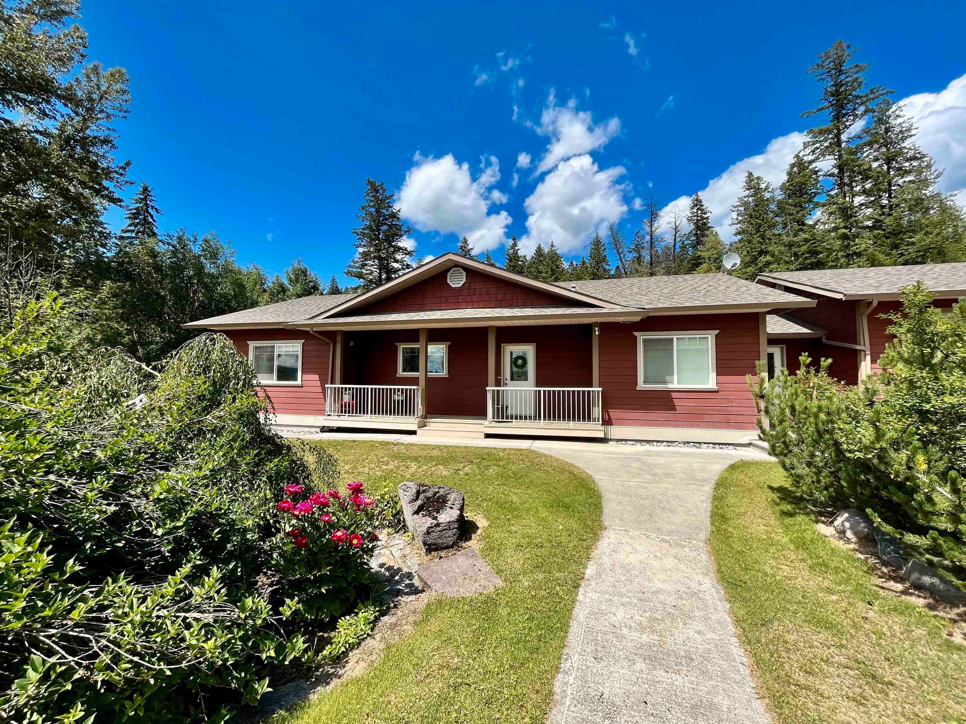 Main Photo: 1240 SMEDLEY Road in Williams Lake: Williams Lake - City House for sale : MLS®# R2708330