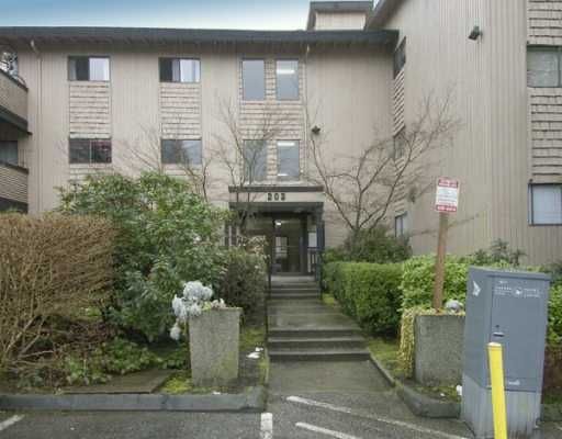 Main Photo: 223 202 WESTHILL PL in Port Moody: College Park PM Condo for sale in "WESTHILL PLACE" : MLS®# V579175
