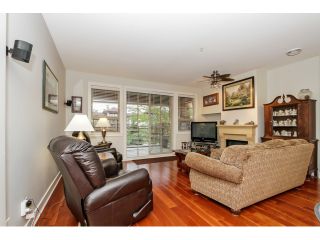 Photo 8: 201 16483 64 Avenue in Surrey: Cloverdale BC Condo for sale in "St. Andrews at Northview" (Cloverdale)  : MLS®# F1426166