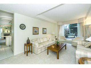 Photo 8: 107 1725 MARTIN Drive in Surrey: Sunnyside Park Surrey Condo for sale in "Southwynd" (South Surrey White Rock)  : MLS®# R2339886