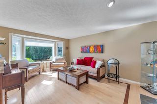 Photo 11: 8567 Kingcome Cres in North Saanich: NS Dean Park House for sale : MLS®# 911724