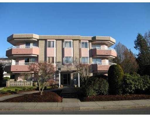 Main Photo: 104 6788 MCKAY Avenue in Burnaby: Metrotown Condo for sale (Burnaby South)  : MLS®# V724171