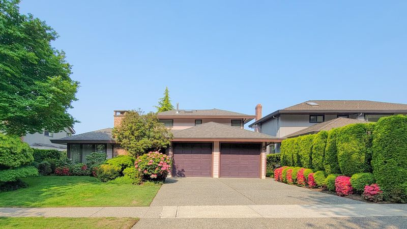 FEATURED LISTING: 2057 MEADOWOOD Park Burnaby
