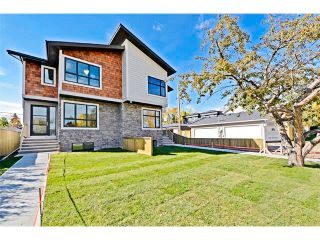 Photo 1: 3715 43 Street SW in Calgary: Glenbrook House for sale : MLS®# C4027438