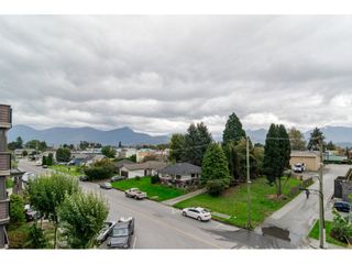 Photo 2: 300 9060 BIRCH Street in Chilliwack: Chilliwack W Young-Well Condo for sale in "The Aspen Grove" : MLS®# R2115695