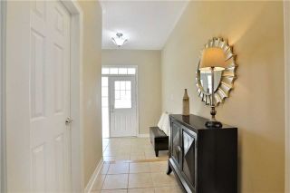 Photo 3: 1007 Sprucedale Lane in Milton: Dempsey House (2-Storey) for sale : MLS®# W3663798