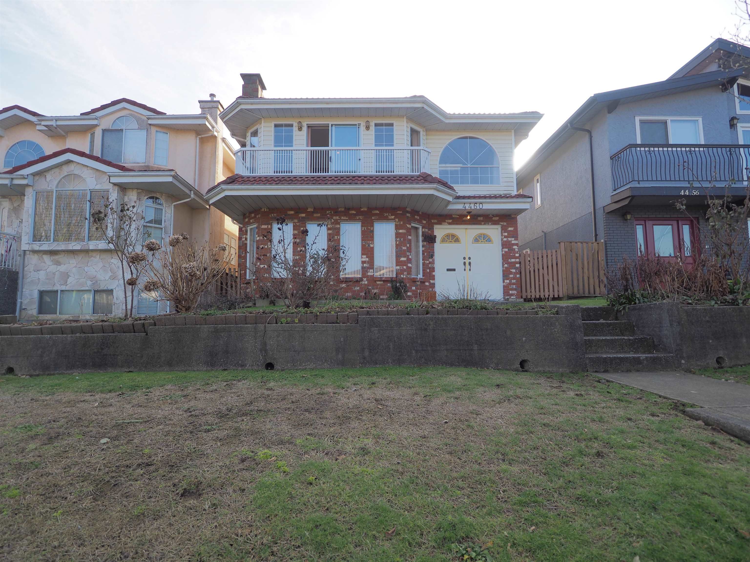 Main Photo: 4460 DUNDAS Street in Burnaby: Vancouver Heights House for sale (Burnaby North)  : MLS®# R2648201