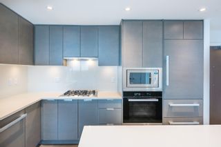 Photo 10: 801 6328 CAMBIE Street in Vancouver: Oakridge VW Condo for sale in "PARK STATION" (Vancouver West)  : MLS®# R2822240