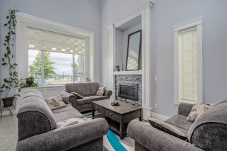 Photo 3: 31150 FIRHILL Drive in Abbotsford: Abbotsford West House for sale in "TRWEY TO MT LMN N OF MCLR" : MLS®# R2493938