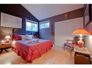 Photo 9: 1743 RUFUS Drive in North Vancouver: Westlynn Townhouse for sale in "Concorde Place" : MLS®# V1045304