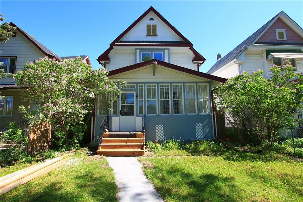 Main Photo: 465 St John's Avenue in Winnipeg: North End Residential for sale (4C)  : MLS®# 202221393