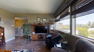 Photo 6: 1025 Wurtele Pl in Esquimalt: Es Rockheights Half Duplex for sale : MLS®# 840558