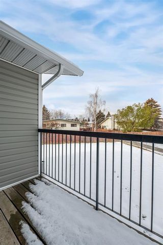 Photo 25: 144 Fonda Drive SE in Calgary: Forest Heights Semi Detached (Half Duplex) for sale : MLS®# A2033505