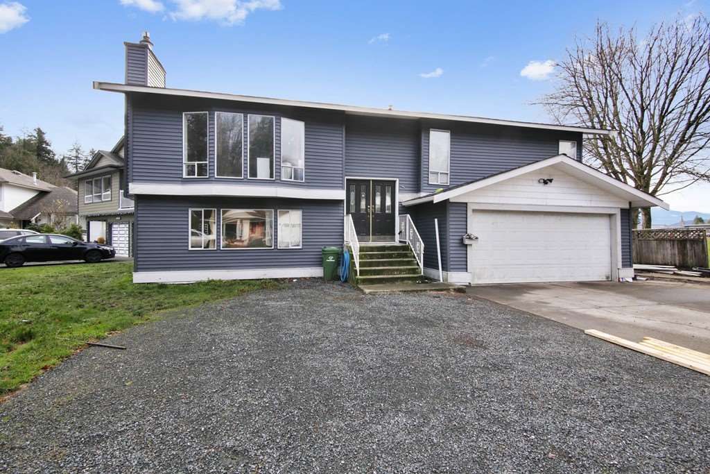 Main Photo: 46818 PORTAGE Avenue in Chilliwack: Chilliwack N Yale-Well House for sale : MLS®# R2423719