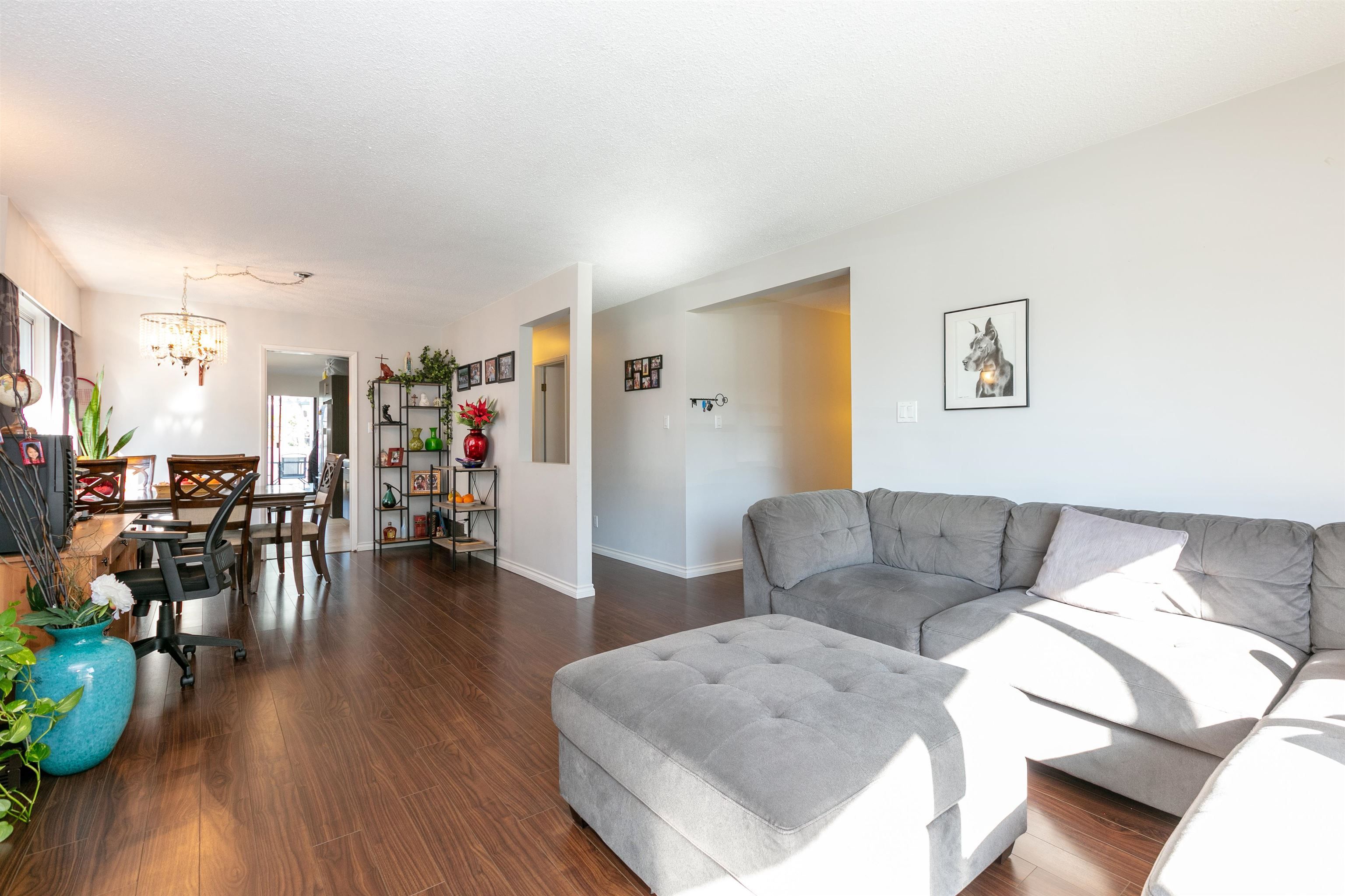 Photo 6: Photos: 2209 E 27TH Avenue in Vancouver: Victoria VE House for sale (Vancouver East)  : MLS®# R2662598
