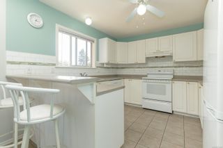Photo 13: 993 Goldstream Ave in Langford: La Langford Proper Half Duplex for sale : MLS®# 911484