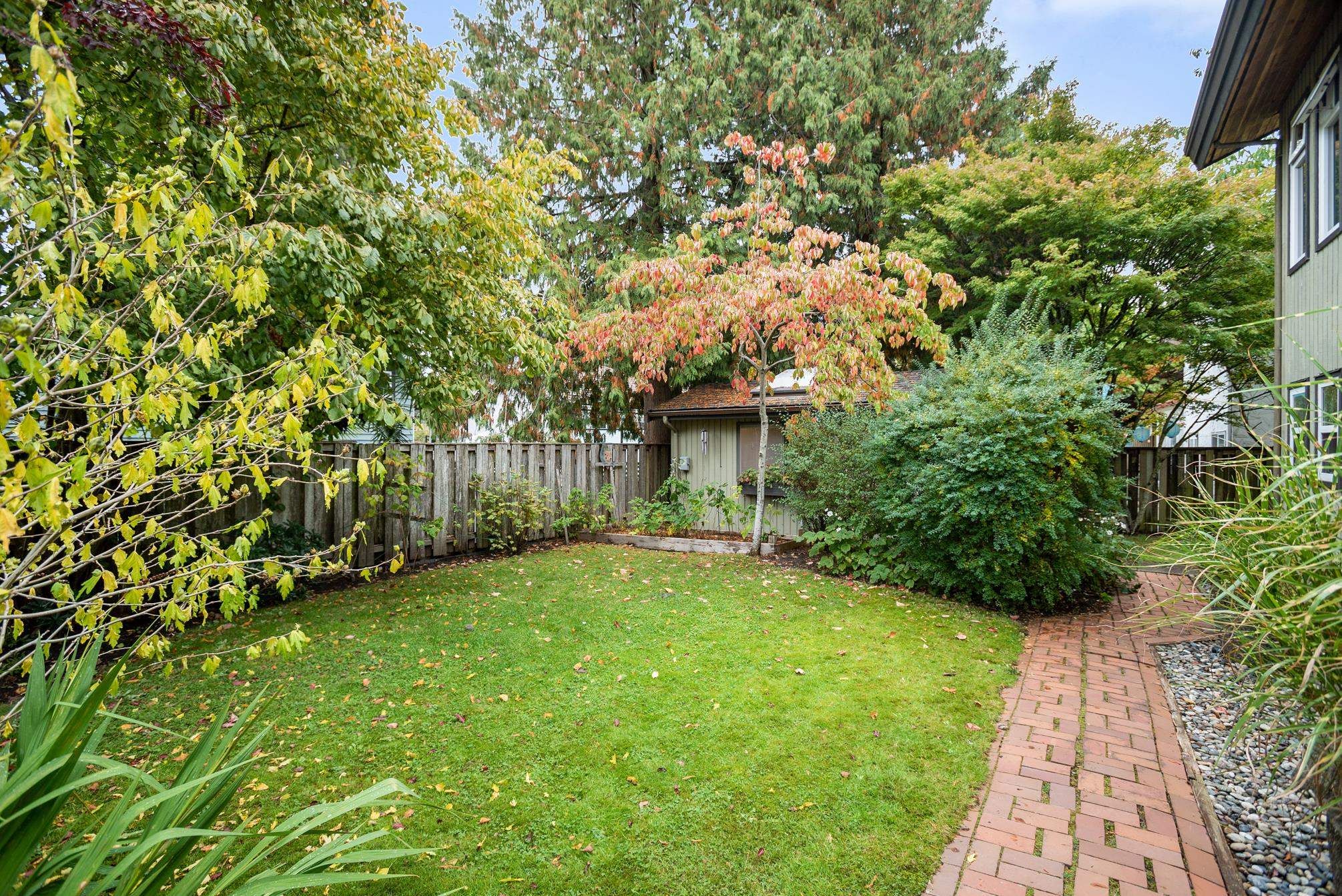 Photo 33: Photos: 5067 ERIN Way in Delta: Pebble Hill House for sale in "PEBBLE HILL" (Tsawwassen)  : MLS®# R2625841