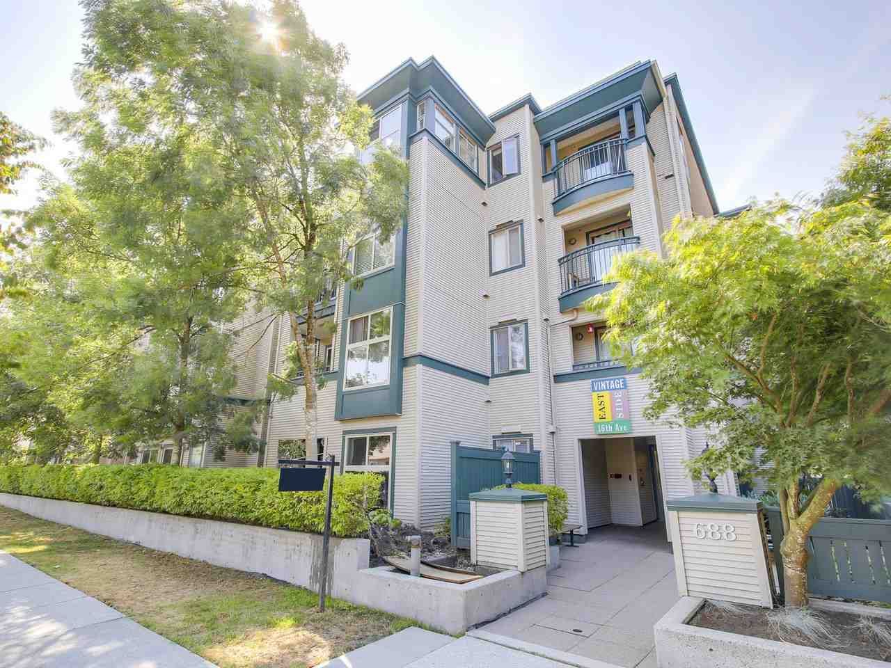 Main Photo: 206 688 E 16TH Avenue in Vancouver: Fraser VE Condo for sale in "VINTAGE EASTSIDE" (Vancouver East)  : MLS®# R2189577