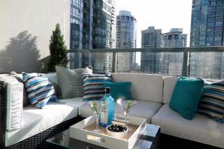 Photo 6: 2001 1238 MELVILLE STREET in Vancouver: Coal Harbour Condo for sale (Vancouver West)  : MLS®# R2051122