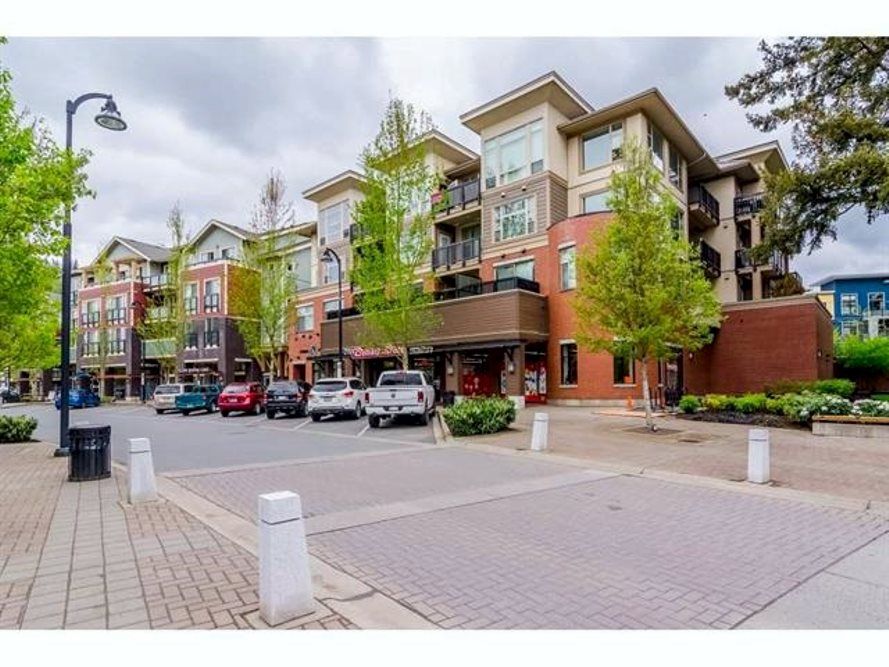 Main Photo: 220 45530 MARKET Way in Chilliwack: Vedder S Watson-Promontory Condo for sale in "The Residences" (Sardis)  : MLS®# R2489495