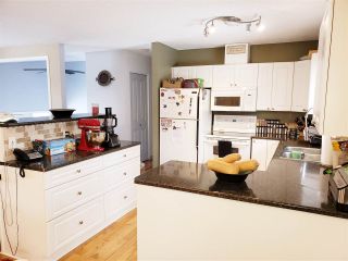 Photo 2: 2273 ROYAL Crescent in Prince George: South Fort George House for sale (PG City Central (Zone 72))  : MLS®# R2440098