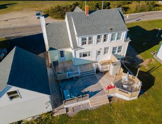Photo 3: 2602 Main Street in Clark's Harbour: 407-Shelburne County Residential for sale (South Shore)  : MLS®# 202222740