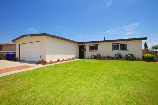 Main Photo: IMPERIAL BEACH House for sale : 3 bedrooms : 701 Hemlock Avenue