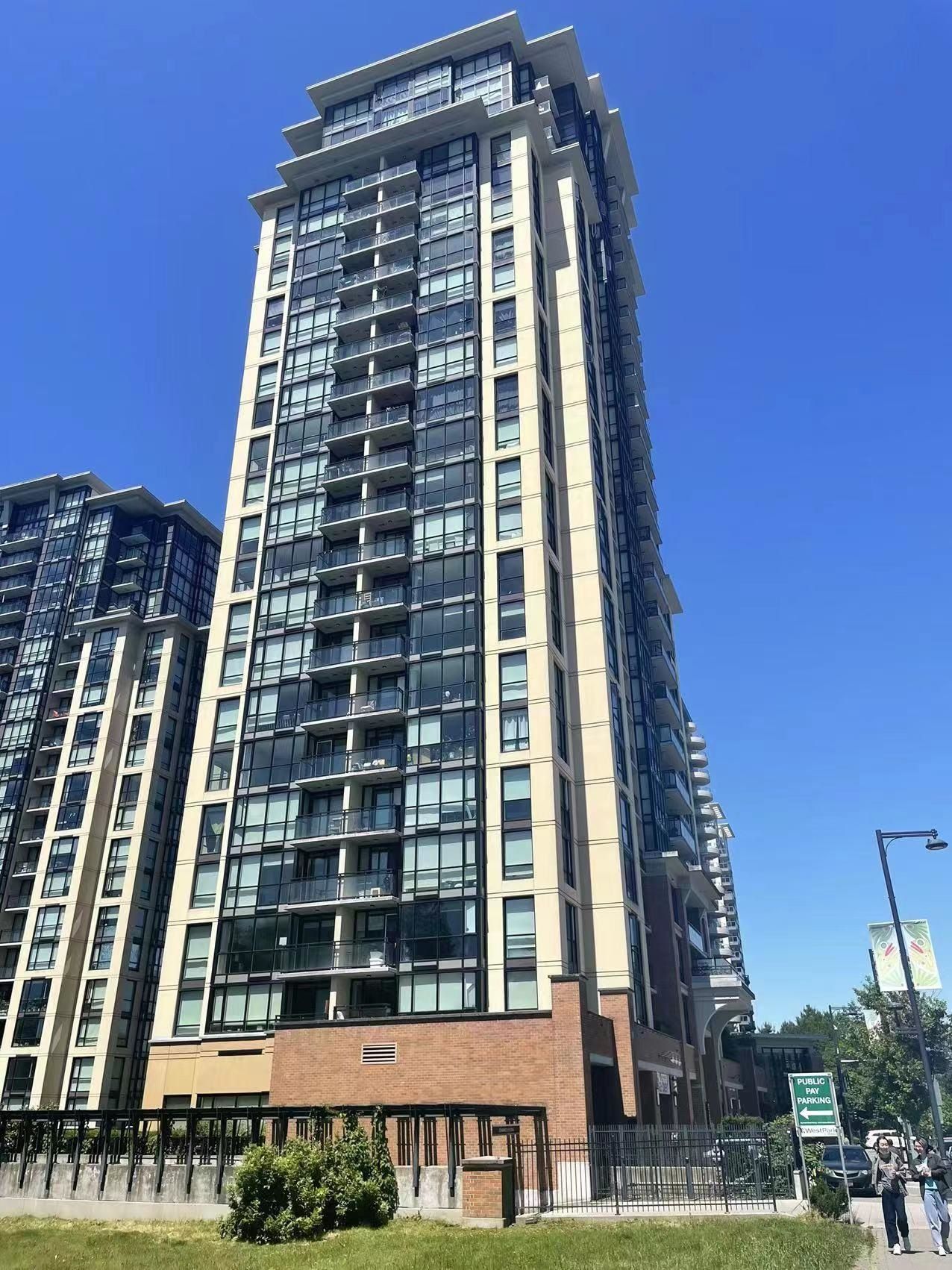 Main Photo: 1804 10777 UNIVERSITY Drive in Surrey: Whalley Condo for sale in "CITY POINT" (North Surrey)  : MLS®# R2705736
