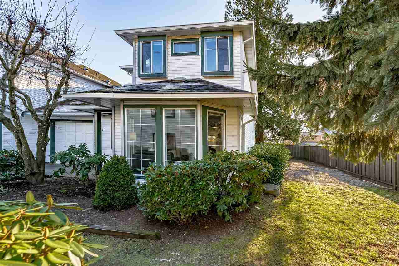 Main Photo: 7 19060 119 AVENUE in Pitt Meadows: Central Meadows Townhouse for sale : MLS®# R2533407