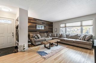 Photo 2: 206 43 Avenue SW in Calgary: Parkhill Full Duplex for sale : MLS®# A2091142