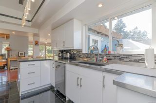 Photo 19: 960 Lodge Ave in Saanich: SE Quadra House for sale (Saanich East)  : MLS®# 916041