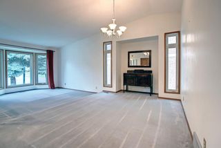 Photo 5: 22 Edgebrook Way NW in Calgary: Edgemont Detached for sale : MLS®# A1232382