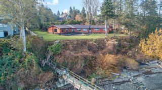 Photo 4: 1702 Wood Rd in Campbell River: CR Campbell River North House for sale : MLS®# 860065