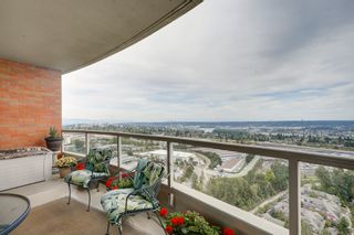 Photo 17: 2401 6888 STATION HILL DRIVE in Burnaby: South Slope Condo for sale (Burnaby South)  : MLS®# R2424113