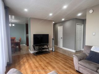 Photo 11: 212 1055 A Forestwood Drive in Mississauga: Erindale Condo for sale : MLS®# W8445230