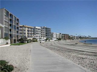 Photo 7: CROWN POINT Townhouse for sale : 2 bedrooms : 4067 Gresham in Pacific Beach