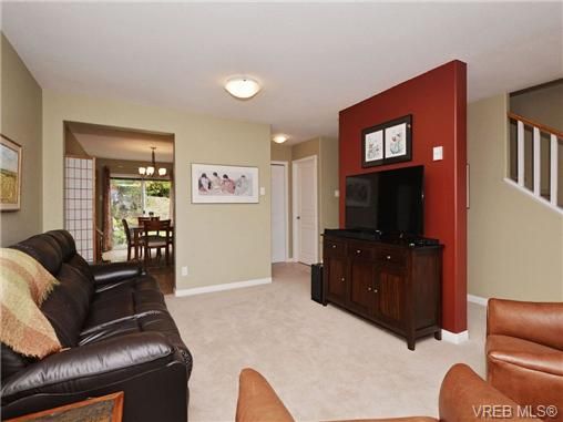 Photo 4: Photos: 72 14 Erskine Lane in VICTORIA: VR Hospital Row/Townhouse for sale (View Royal)  : MLS®# 703903
