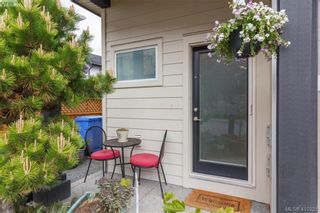 Photo 2: 1030 Boeing Close in VICTORIA: La Westhills Row/Townhouse for sale (Langford)  : MLS®# 813188