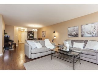 Photo 5: 319 22150 48 Avenue in Langley: Murrayville Condo for sale in "Eaglecrest" : MLS®# R2494337