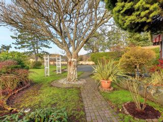 Photo 45: 10643 Blue Heron Rd in North Saanich: NS McDonald Park House for sale : MLS®# 891067