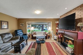 Photo 5: 935 Garthland Rd in Esquimalt: Es Kinsmen Park House for sale : MLS®# 889501