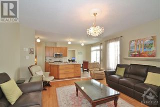 Photo 10: 212 ANNAPOLIS CIRCLE in Ottawa: House for sale : MLS®# 1373749