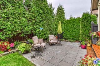Photo 3: 13 350 174 Street in Surrey: Pacific Douglas Townhouse for sale in "The Greens" (South Surrey White Rock)  : MLS®# R2433866