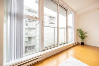 Photo 6: 702 168 POWELL Street in Vancouver: Downtown VE Condo for sale in "SMART" (Vancouver East)  : MLS®# R2711656